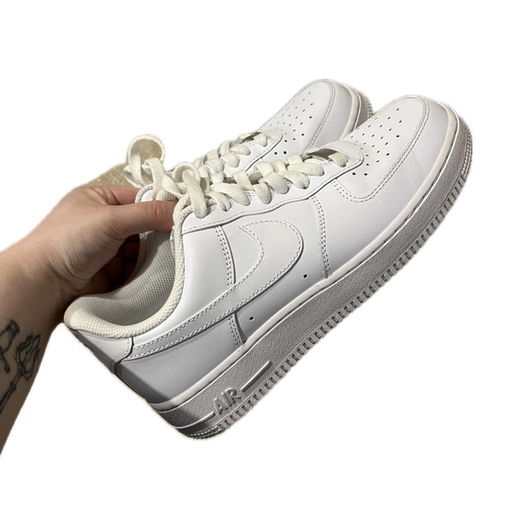 Like New Nike Air Force 1s - Picture 2 of 9